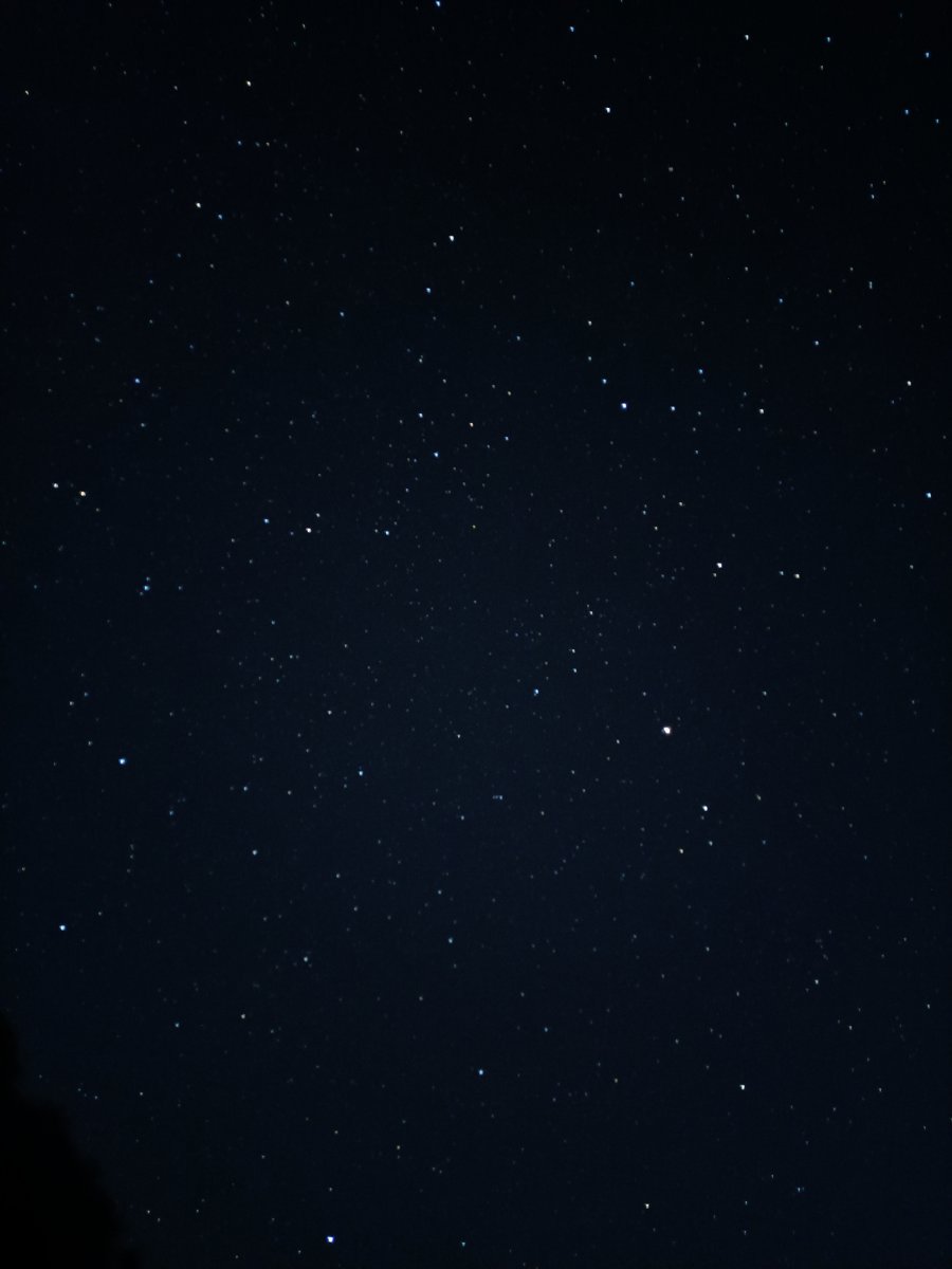 静谧夜空星图