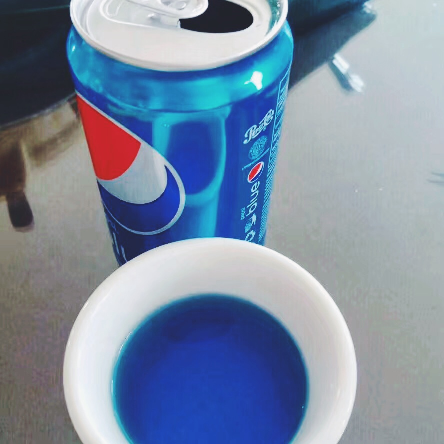 蓝色可乐